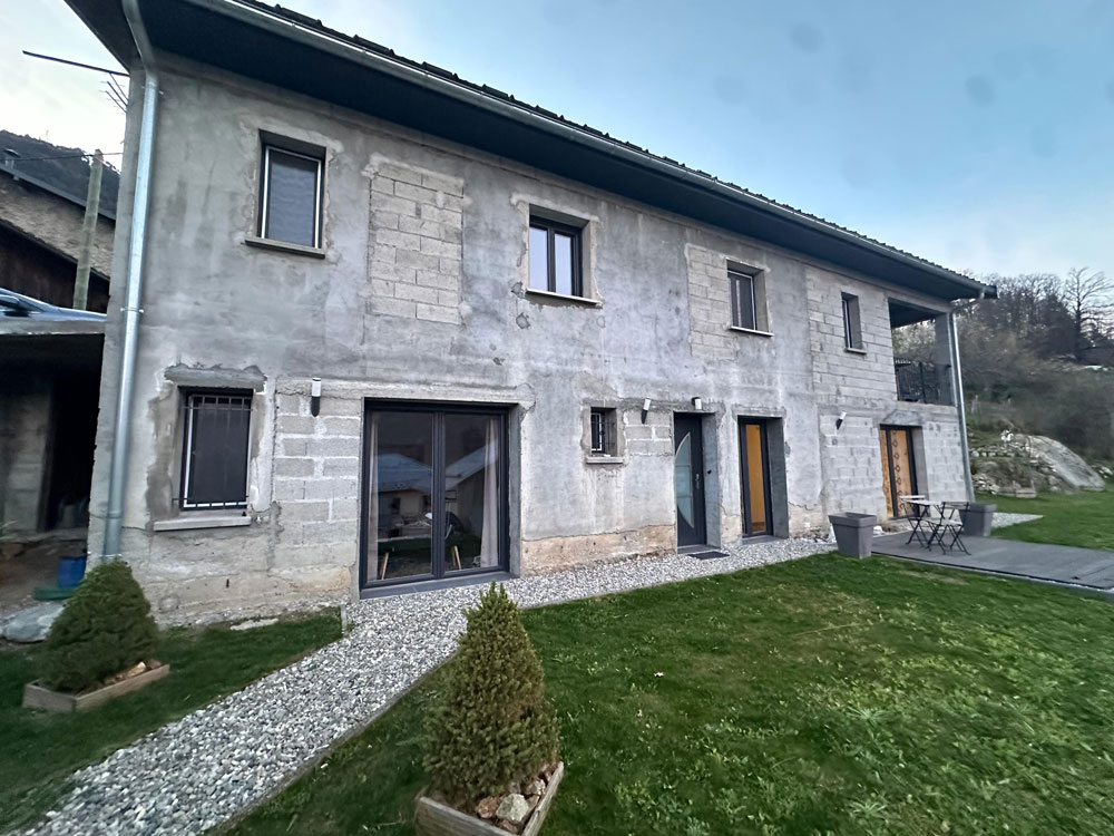 Ravalement de façade en Savoie