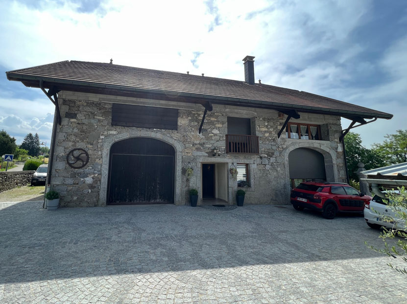 Rénovation de façade à Villy-le-Bouveret